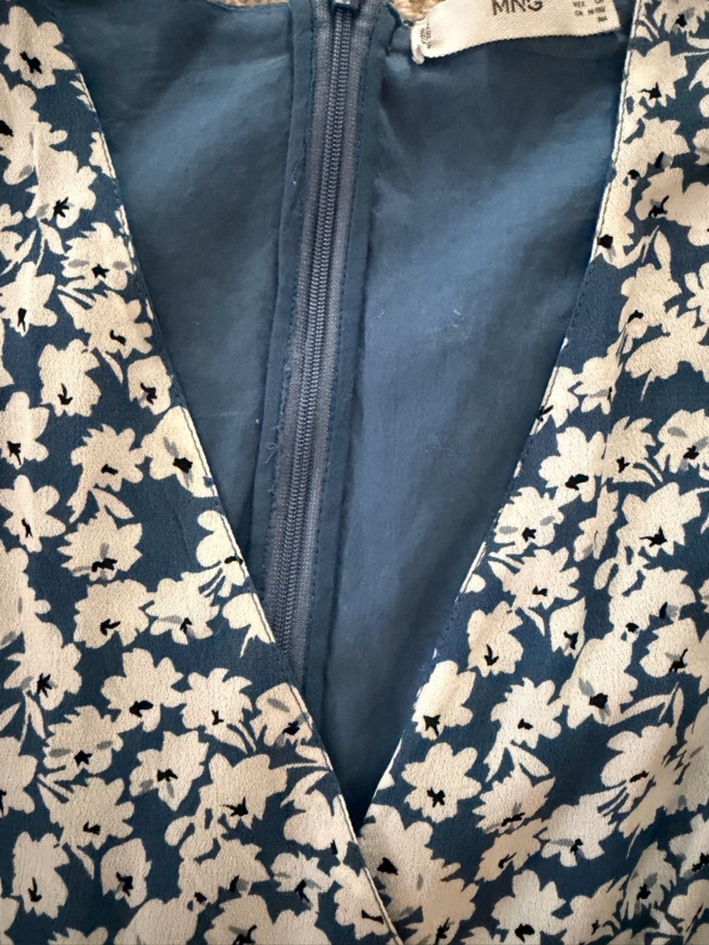 Mango Blue White Floral Wrap Romper Puff Sleeve Faux Wrap Dress XS - Picture 3 of 5